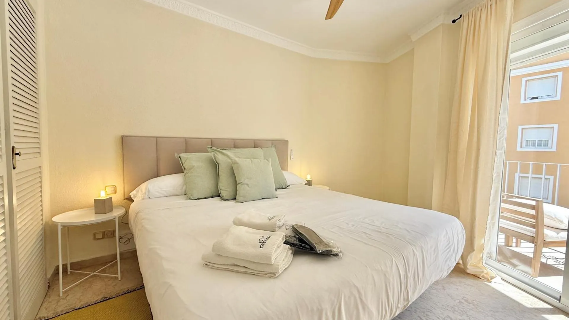 Marbella Del Mar IV Beach Marbella Center - Eaw Homes